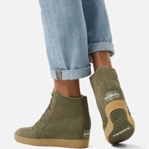 Sorel Out N About Wedge - NWT Size 8